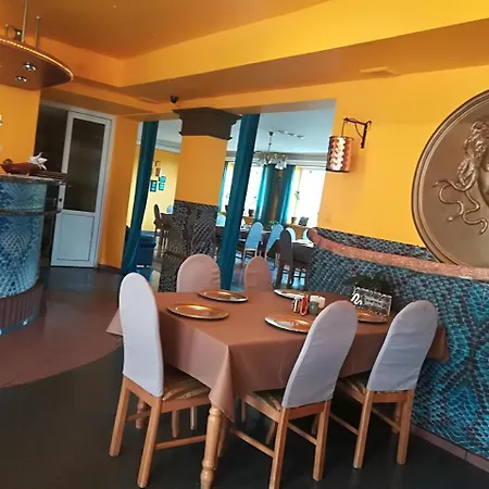 فندق Imperium شاسْنيشْ